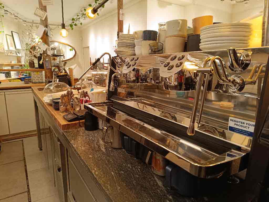 Machine à café italienne, préparation d'un espresso