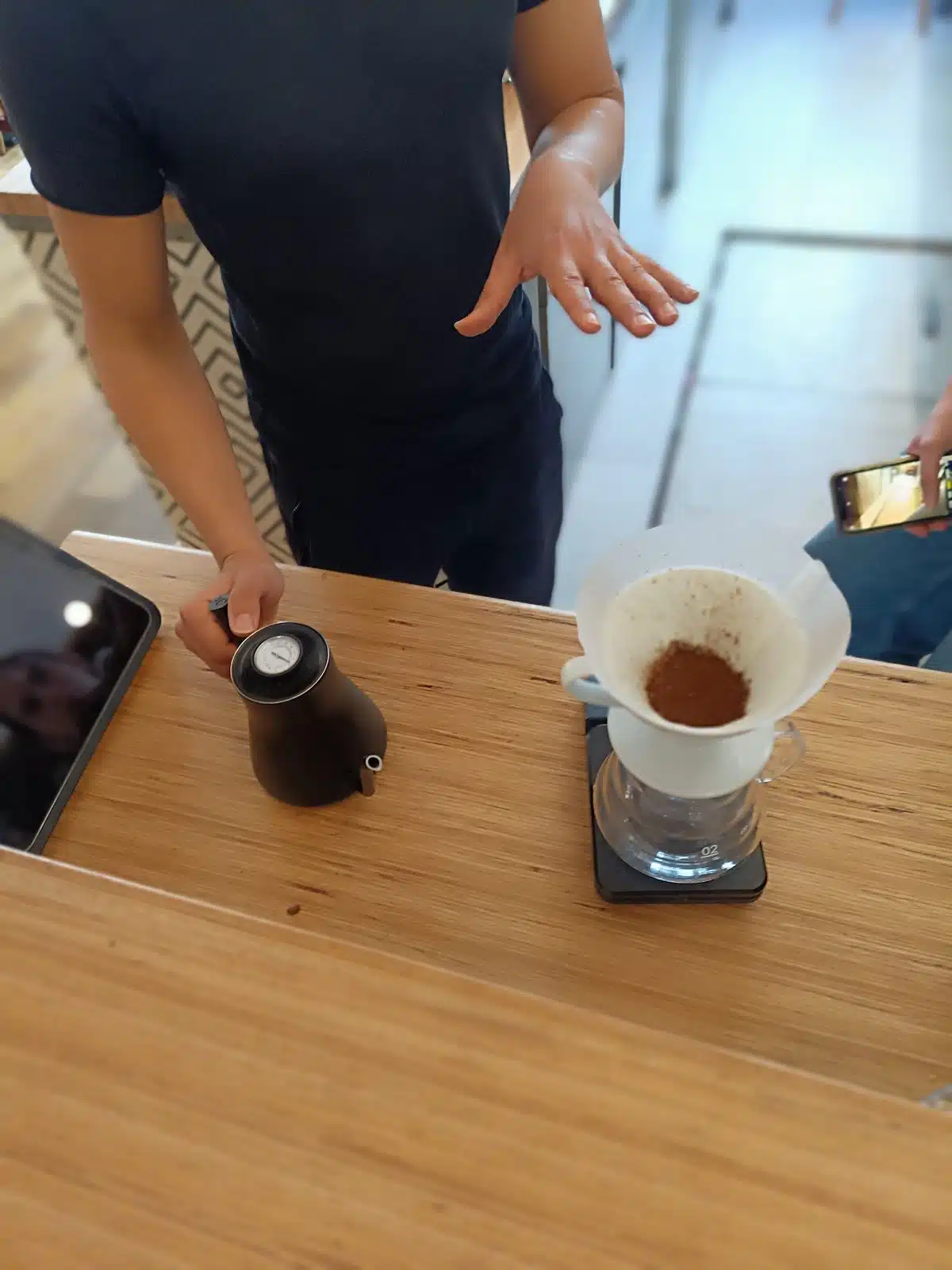 Atelier café filtre V60 à la balance, Cofftea Paris 5